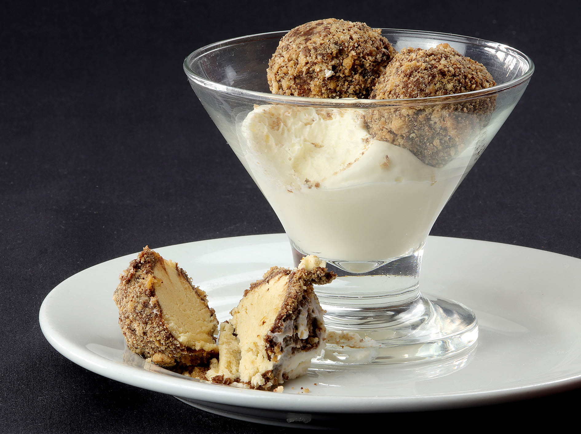 Dessert-CookieDoughTruffles-1920x900-B